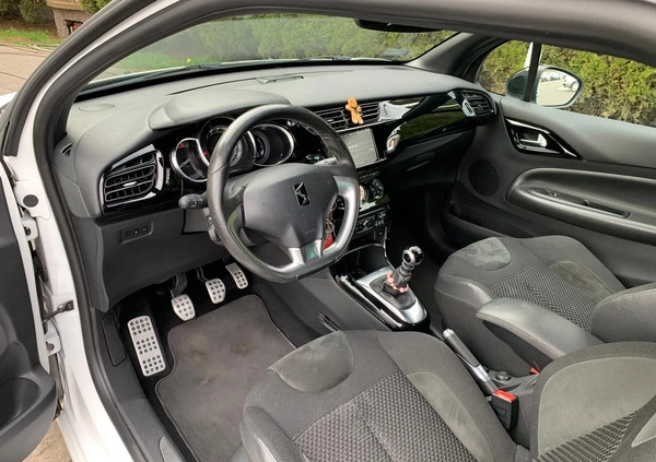 Citroen DS3 cena 29999 przebieg: 131000, rok produkcji 2015 z Poznań małe 121
